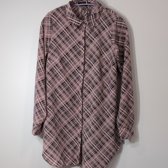 BCBGMaxAzria Tops - NWOT BCBGMaxAzria | Pink Grey Patterned Button Down Lightweight Oversized Size M